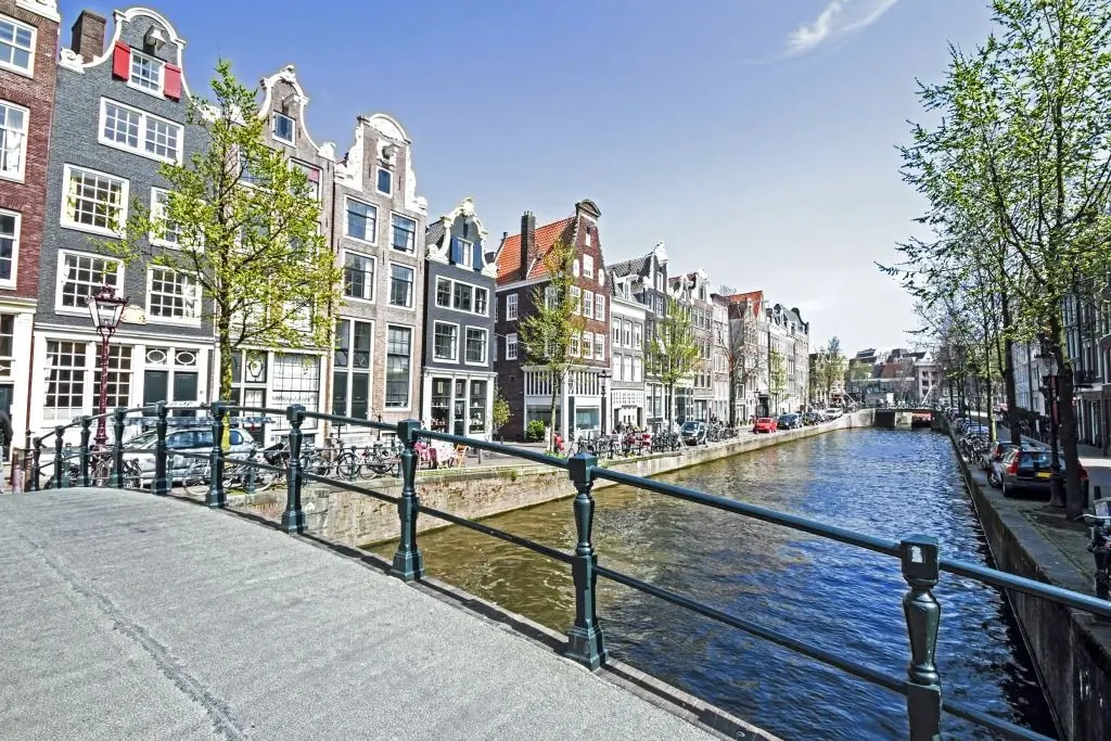 Canals and historic houses in Amsterdam.
